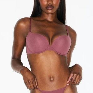 SKIMS Fits Everybody Push-Up Bra (32DDD | Dark Pink)